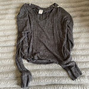 PINK Victoria's Secret Charcoal/Gray Ribbed Cropped  Long Sleeve Sweater